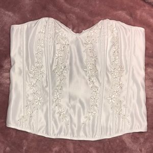 Bridal romantic appliqué bustier corset